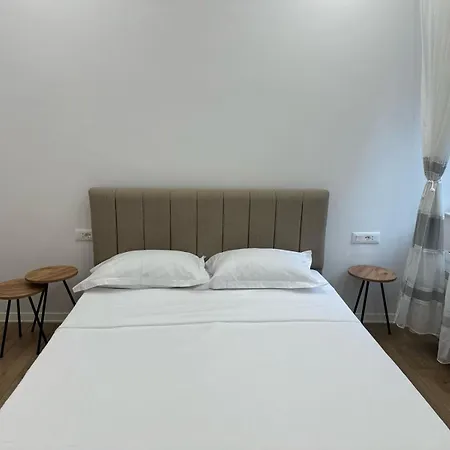 Apartment Blloku Moskat 1 *