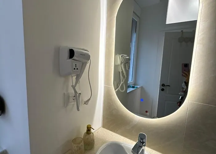 Caramel Blloku * Τίρανα